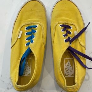 Vans size 6.5 womens in bright yellow !